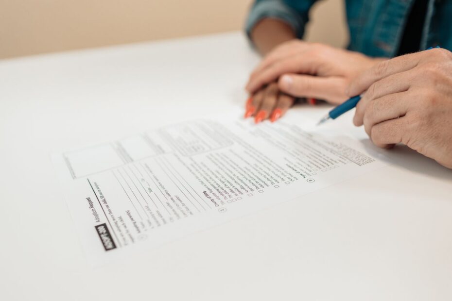 Firma de documentos legales inmobiliarios